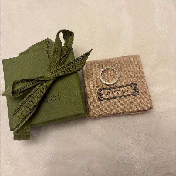 Gucci Silver Ring - Picture 1 of 6